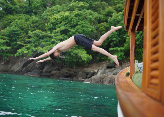 Premium Longtail boat charter